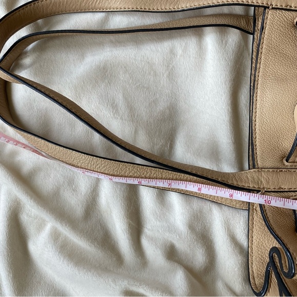 Calvin Klein Pebbled Leather Shoulder Tote Bag – Beige - Picture 4 of 16